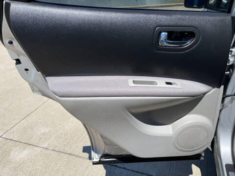 2012 Nissan Rogue S