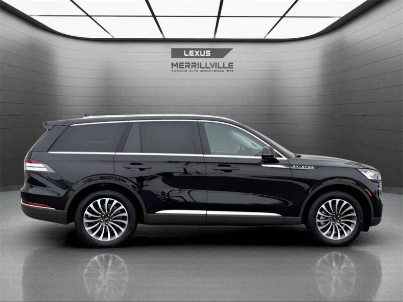 2022 Lincoln Aviator Standard