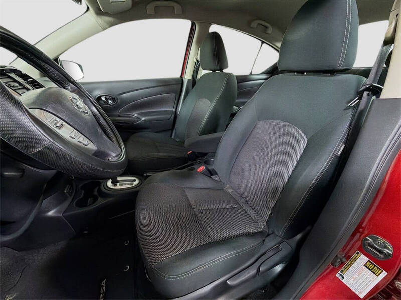 2017 Nissan Versa 1.6 SV