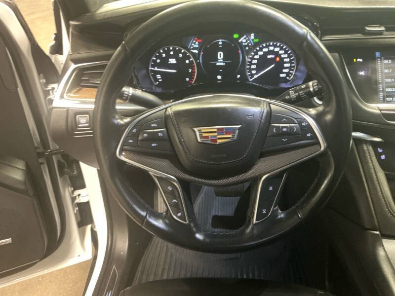 2019 Cadillac XT5 Platinum