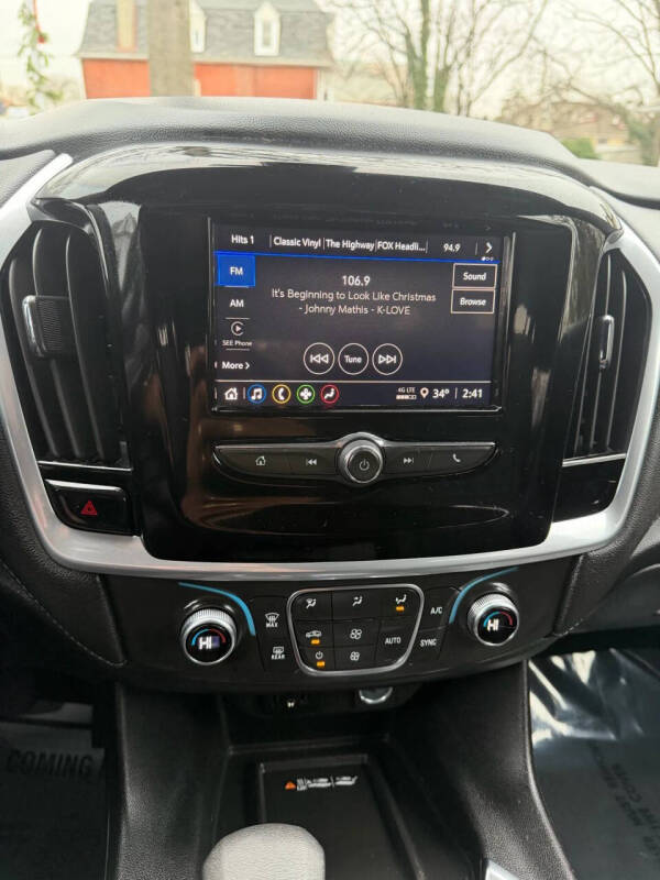 2022 Chevrolet Traverse LT