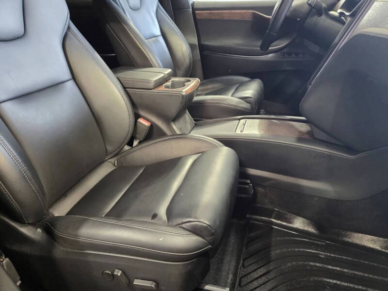 2020 Tesla Model X Long Range Plus