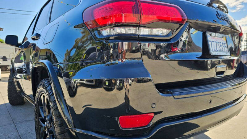 2017 Jeep Grand Cherokee Altitude