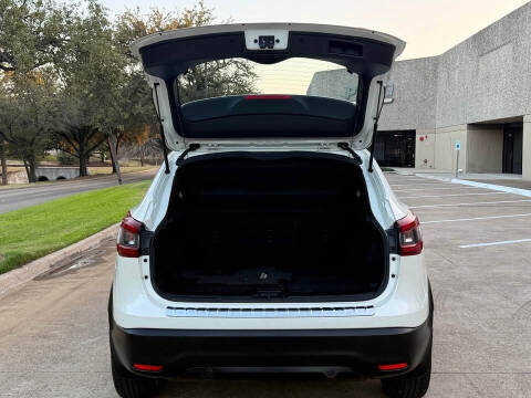 2020 Nissan Rogue Sport SV