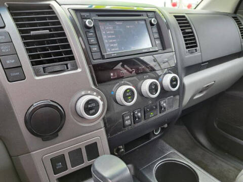 2016 Toyota Sequoia SR5