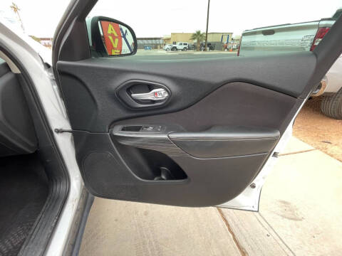 2016 Jeep Cherokee Latitude Altitude