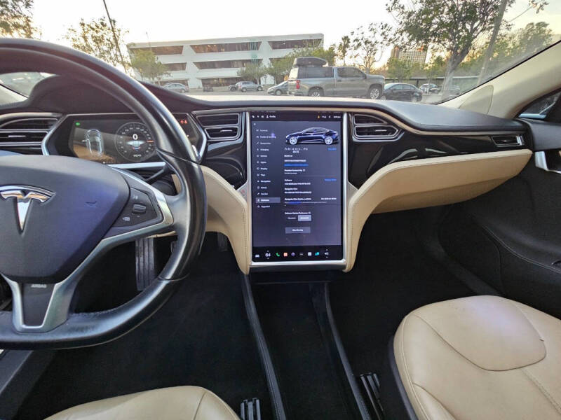 2013 Tesla Model S