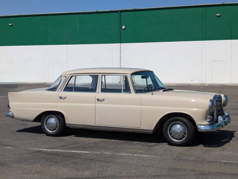 1966 Mercedes-Benz 200