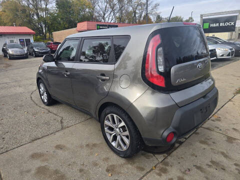 2015 Kia Soul +