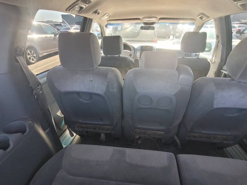 2008 Toyota Sienna null photo 13