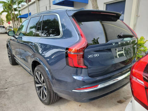 2026 Volvo XC90 B5 Core
