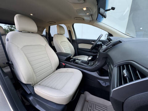 2017 Ford Edge SE