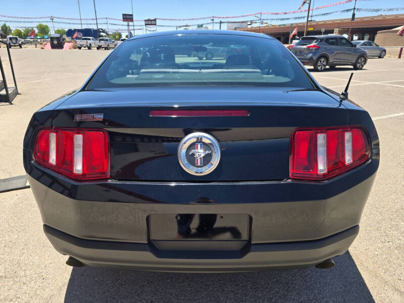 2012 Ford Mustang V6