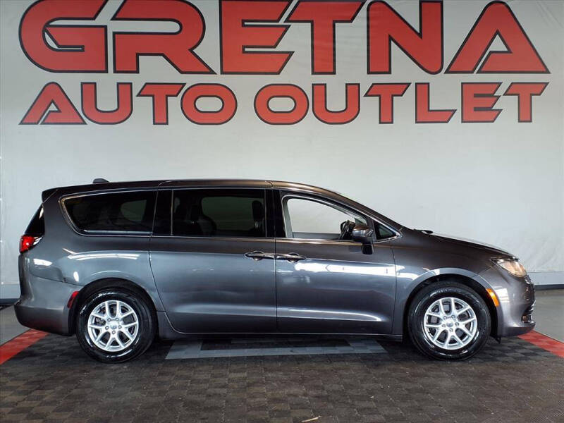 2020 Chrysler Voyager LX