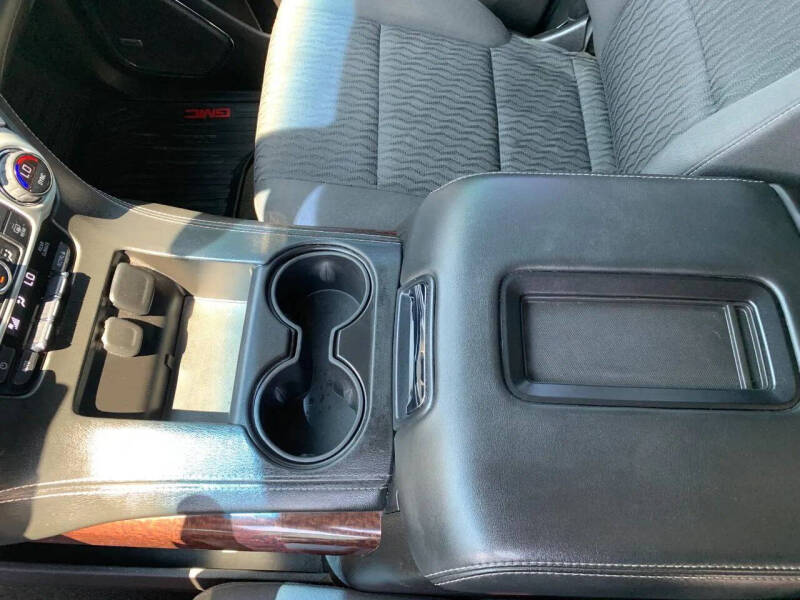 2016 GMC Yukon SLE