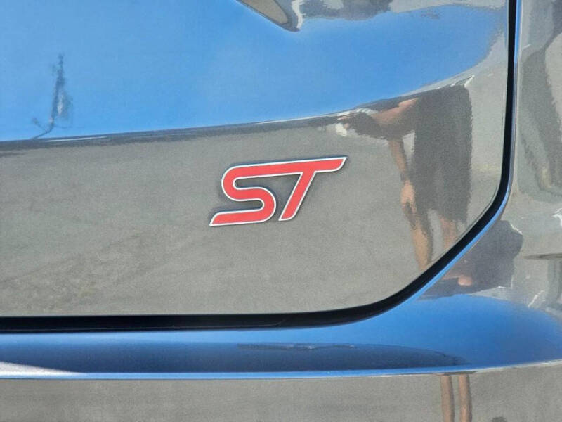 2019 Ford Edge ST