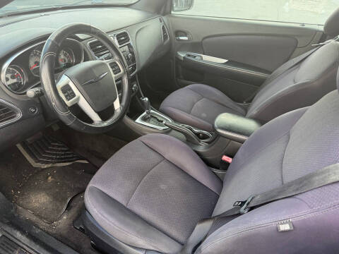 2013 Chrysler 200 Touring