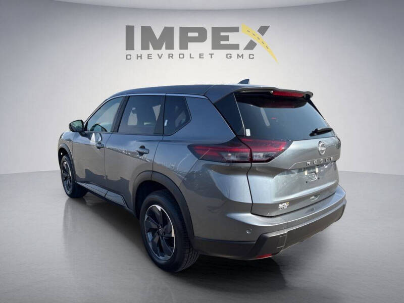 2025 Nissan Rogue SV