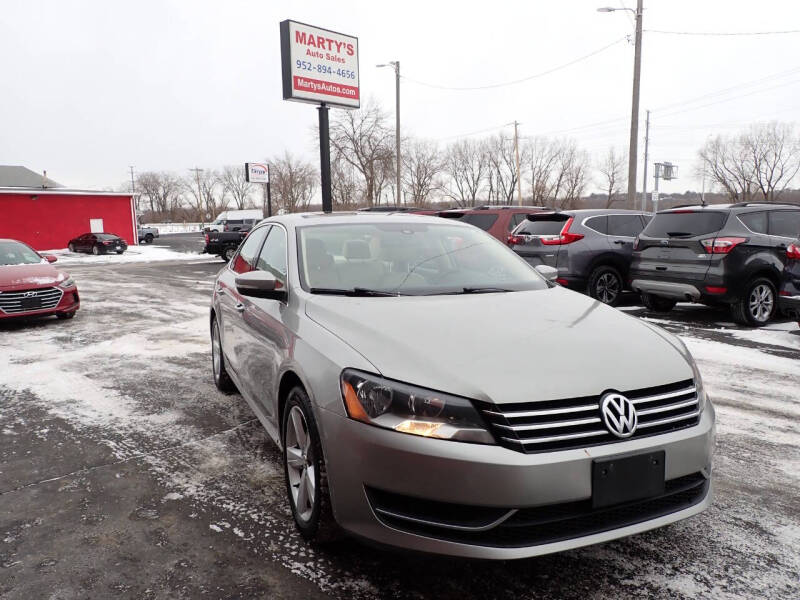2013 Volkswagen Passat SE's photo