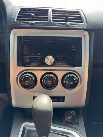 2010 Dodge Challenger SE