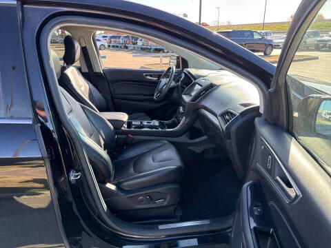 2019 Ford Edge Titanium