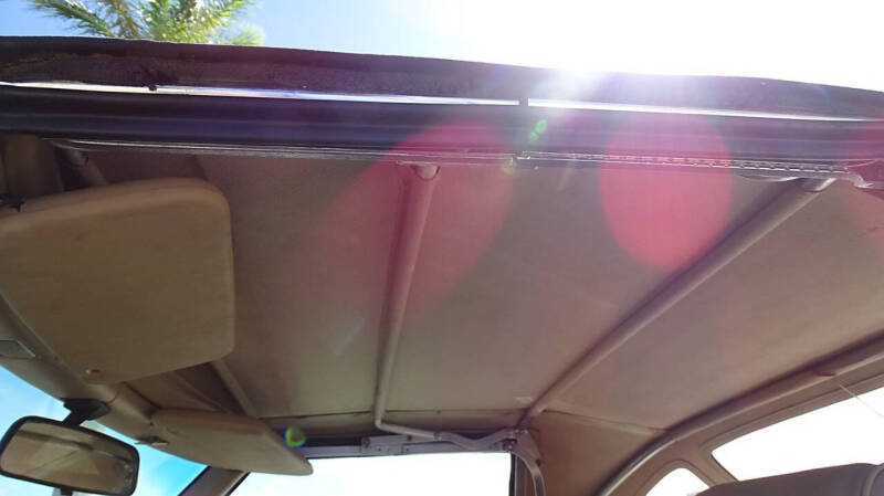 1989 Mercedes-Benz 560-Class 560 SL