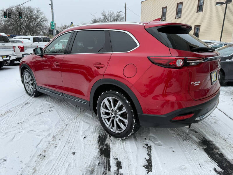 2017 Mazda CX-9 Grand Touring photo 8