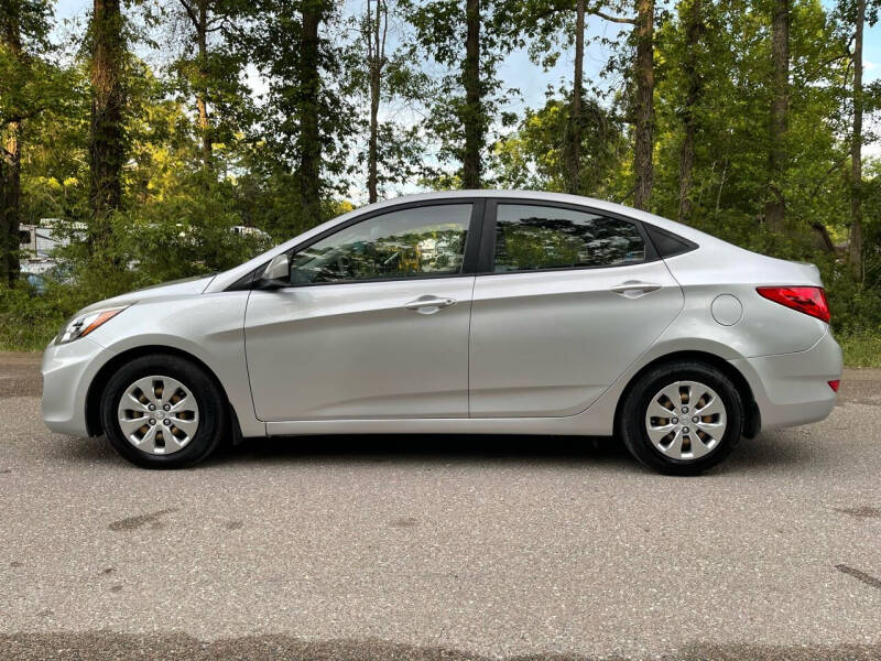 2016 Hyundai Accent SE