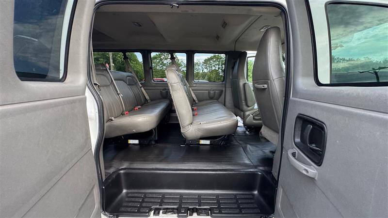 2017 Chevrolet Express LS 3500