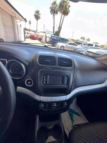 2020 Dodge Journey SE Value