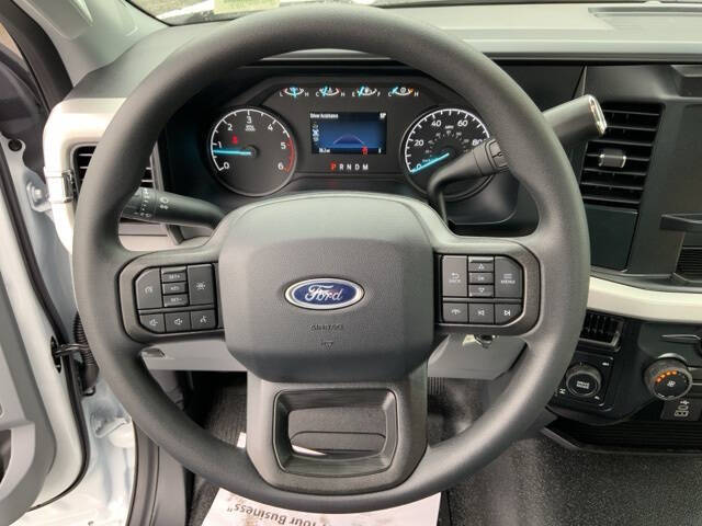 2025 Ford F-350 Super Duty XL