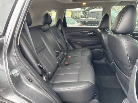 2017 Nissan Rogue SL