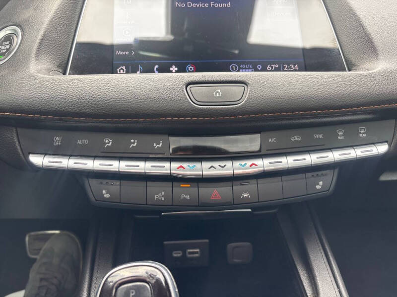 2023 Cadillac XT4 Sport