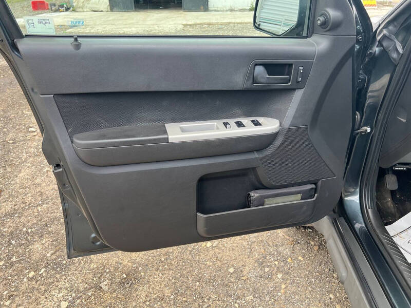 2009 Ford Escape XLT