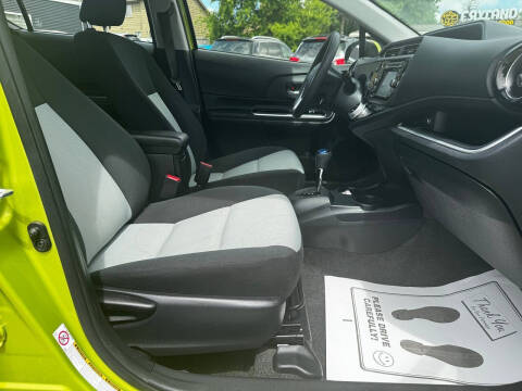 2015 Toyota Prius c Three