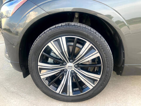 2022 Volvo XC60 B6 Inscription