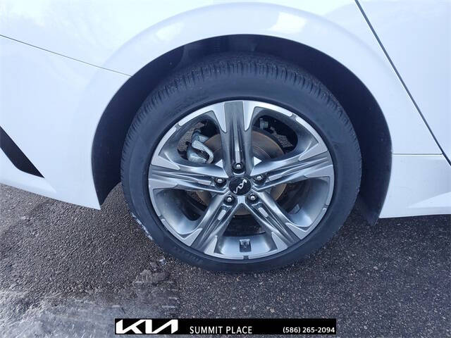 2023 Kia K5 EX