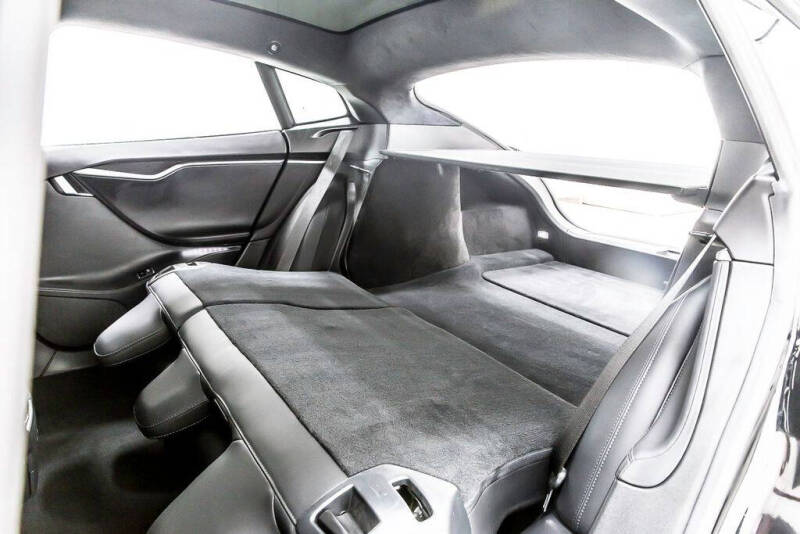 2020 Tesla Model S Long Range