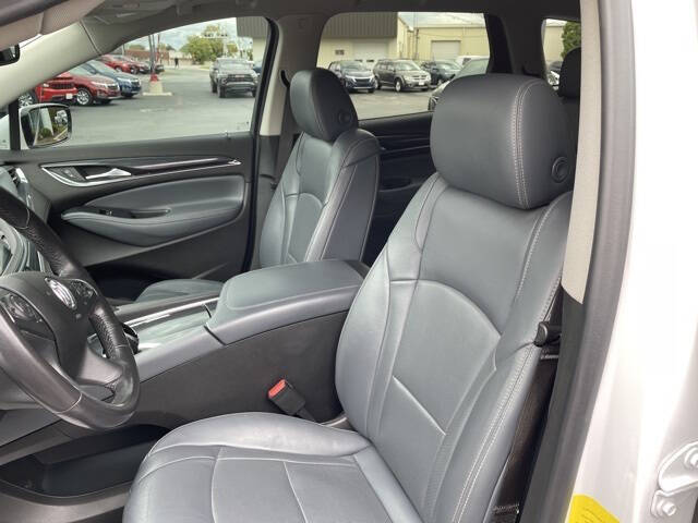 2021 Buick Enclave Essence