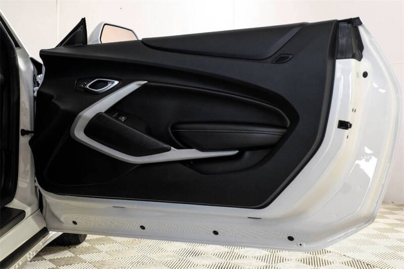 2021 Chevrolet Camaro LT1