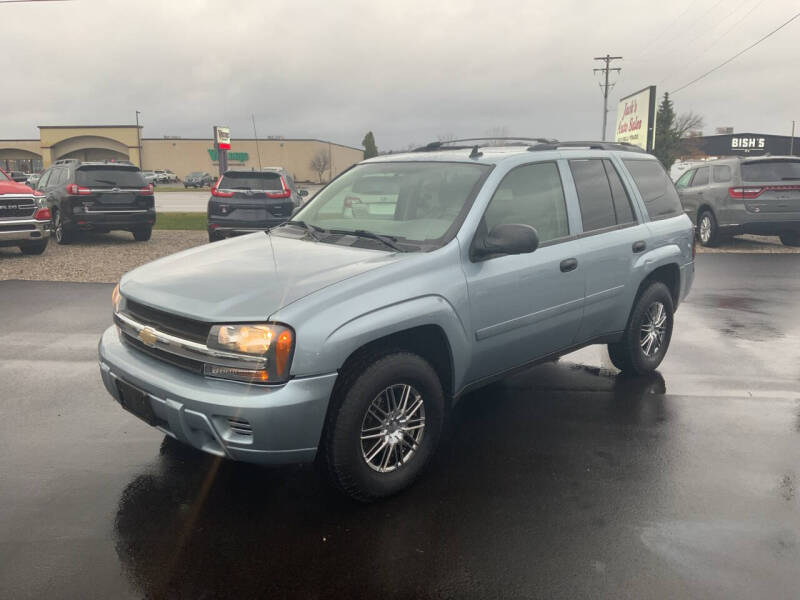 Used 2006 Chevrolet TrailBlazer LS with VIN 1GNDT13SX62296824 for sale in Traverse City, MI