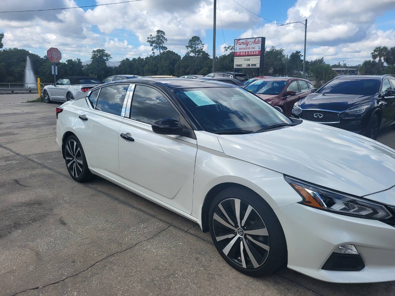 2020 Nissan Altima for sale at FAMILY AUTO BROKERS in Longwood, FL