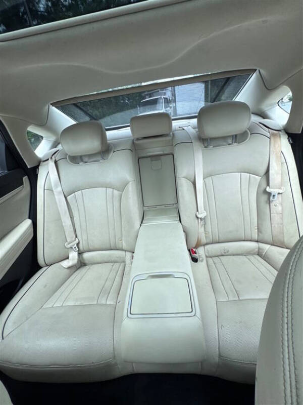 2016 Hyundai Genesis