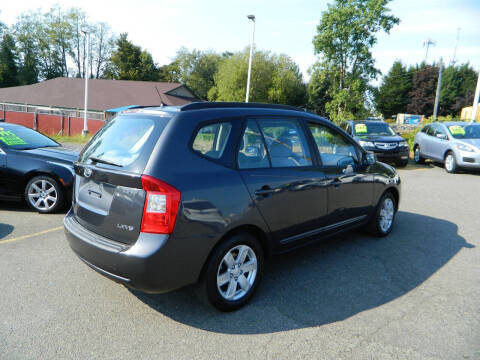 2008 Kia Rondo LX