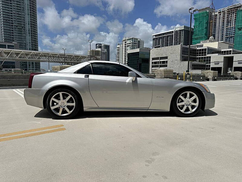 2005 Cadillac XLR