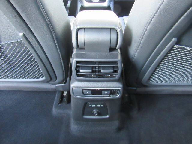 2022 Audi Q4 e-tron quattro Premium Plus 50