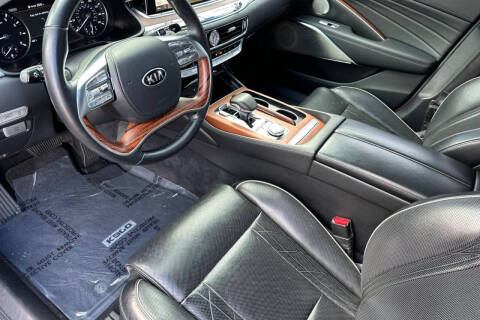 2020 Kia K900 Luxury