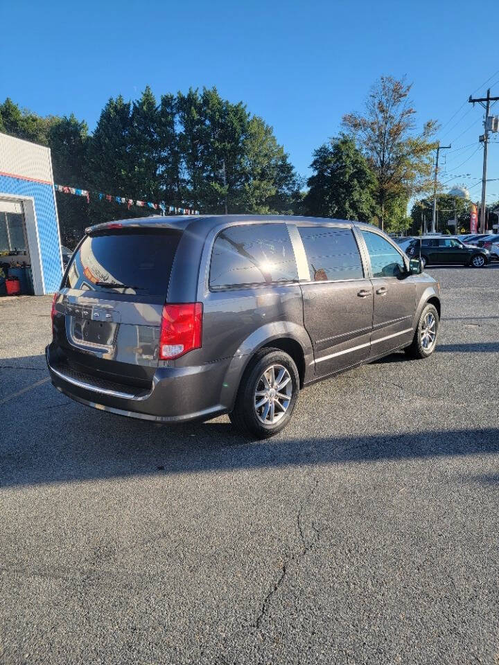 2016 Dodge Grand Caravan for sale at Husky auto sales & service LLC in Milford, DE