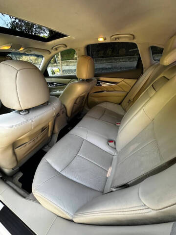 2013 Infiniti M37