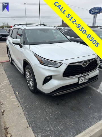 2022 Toyota Highlander Platinum